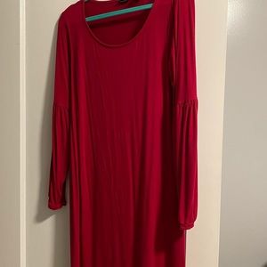 Worn 1 time. Fuschia long sleeve dress.